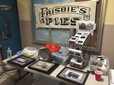 Frisbie pie tins