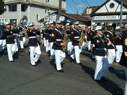 U.S. Second Marine Band marches down Madison Avenue